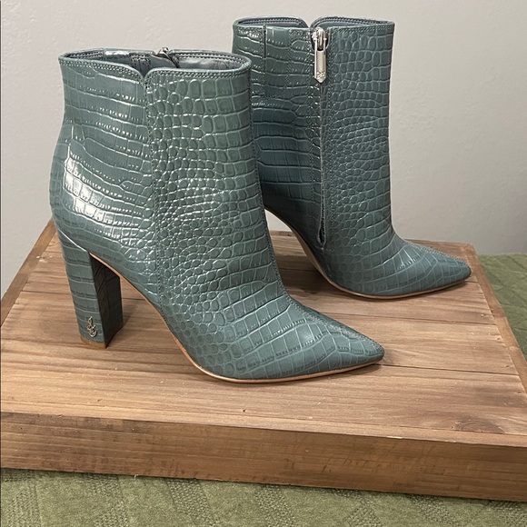 Sam Edelman Shoes - Sam Edelman Gray- Teal Croc-Embossed Ankle Boots, size 6